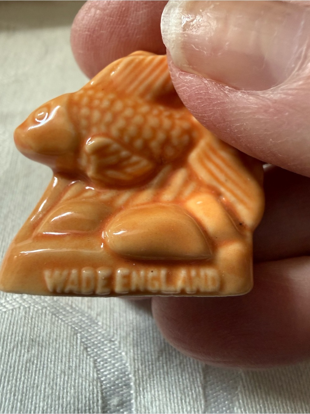Wade miniatures.   Goldfish - Picture 2 of 3